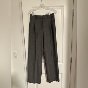 Aritizia Effortless pant
